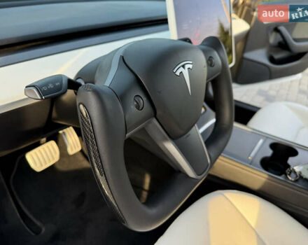 Білий Тесла Модель 3, об'ємом двигуна 0 л та пробігом 42 тис. км за 25500 $, фото 17 на Automoto.ua
