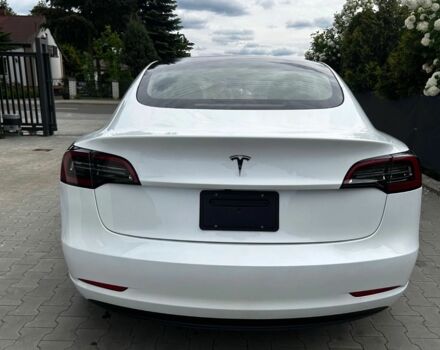 Белый Тесла Модель 3, объемом двигателя 0 л и пробегом 53 тыс. км за 13500 $, фото 4 на Automoto.ua