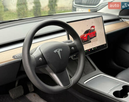 Білий Тесла Модель 3, об'ємом двигуна 0 л та пробігом 70 тис. км за 19999 $, фото 37 на Automoto.ua