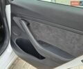 Белый Тесла Модель 3, объемом двигателя 0 л и пробегом 29 тыс. км за 22000 $, фото 28 на Automoto.ua