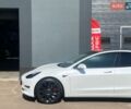 Белый Тесла Модель 3, объемом двигателя 0 л и пробегом 30 тыс. км за 24999 $, фото 4 на Automoto.ua