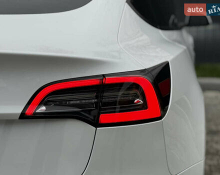 Білий Тесла Модель 3, об'ємом двигуна 0 л та пробігом 70 тис. км за 19999 $, фото 28 на Automoto.ua