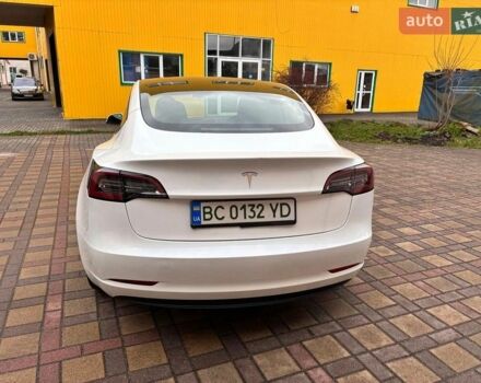 Білий Тесла Модель 3, об'ємом двигуна 0 л та пробігом 19 тис. км за 22500 $, фото 20 на Automoto.ua