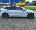 Білий Тесла Модель 3, об'ємом двигуна 0 л та пробігом 31 тис. км за 23124 $, фото 2 на Automoto.ua