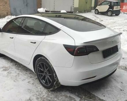 Белый Тесла Модель 3, объемом двигателя 0 л и пробегом 56 тыс. км за 18800 $, фото 9 на Automoto.ua