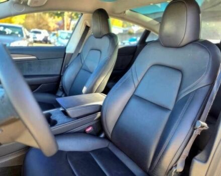 Белый Тесла Модель 3, объемом двигателя 0 л и пробегом 22 тыс. км за 16500 $, фото 9 на Automoto.ua