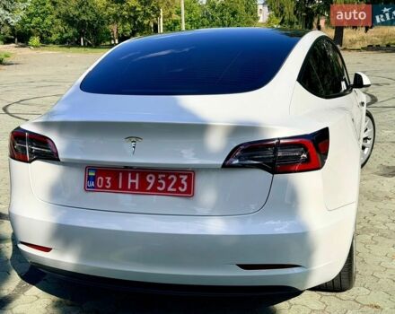 Білий Тесла Модель 3, об'ємом двигуна 0 л та пробігом 208 тис. км за 17800 $, фото 7 на Automoto.ua
