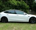 Белый Тесла Модель 3, объемом двигателя 0 л и пробегом 25 тыс. км за 16400 $, фото 4 на Automoto.ua