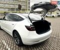 Білий Тесла Модель 3, об'ємом двигуна 0 л та пробігом 33 тис. км за 20310 $, фото 25 на Automoto.ua