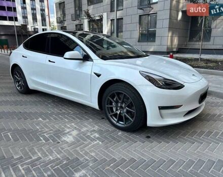 Білий Тесла Модель 3, об'ємом двигуна 0 л та пробігом 24 тис. км за 21000 $, фото 3 на Automoto.ua