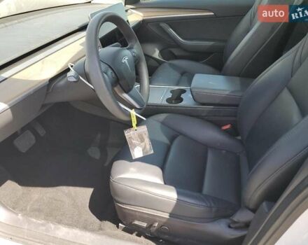 Білий Тесла Модель 3, об'ємом двигуна 0 л та пробігом 1 тис. км за 15500 $, фото 3 на Automoto.ua