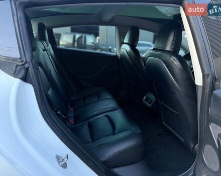 Білий Тесла Модель 3, об'ємом двигуна 0 л та пробігом 67 тис. км за 19999 $, фото 58 на Automoto.ua