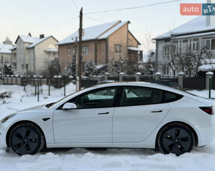 Белый Тесла Модель 3, объемом двигателя 0 л и пробегом 34 тыс. км за 23500 $, фото 3 на Automoto.ua