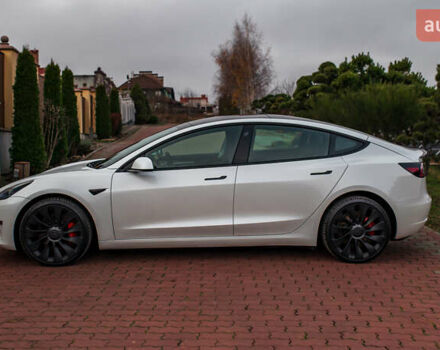 Белый Тесла Модель 3, объемом двигателя 0 л и пробегом 5 тыс. км за 27500 $, фото 9 на Automoto.ua