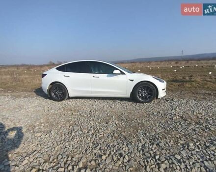 Белый Тесла Модель 3, объемом двигателя 0 л и пробегом 34 тыс. км за 18800 $, фото 14 на Automoto.ua
