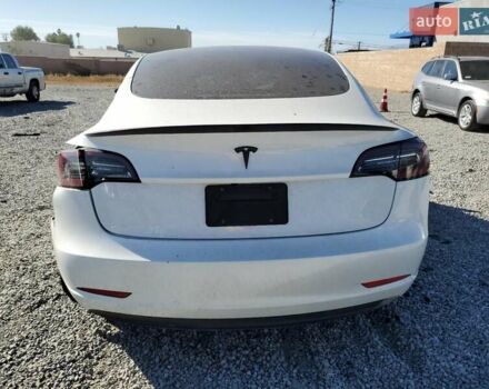 Белый Тесла Модель 3, объемом двигателя 0 л и пробегом 50 тыс. км за 11800 $, фото 6 на Automoto.ua