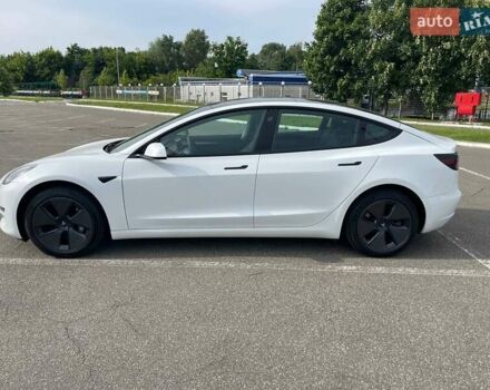 Белый Тесла Модель 3, объемом двигателя 0 л и пробегом 42 тыс. км за 26500 $, фото 7 на Automoto.ua