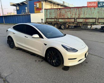 Белый Тесла Модель 3, объемом двигателя 0 л и пробегом 11 тыс. км за 27500 $, фото 4 на Automoto.ua