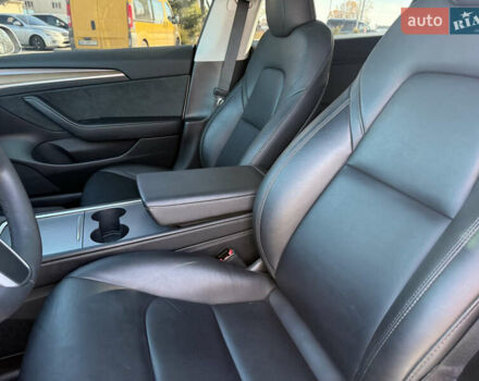 Білий Тесла Модель 3, об'ємом двигуна 0 л та пробігом 32 тис. км за 24000 $, фото 20 на Automoto.ua