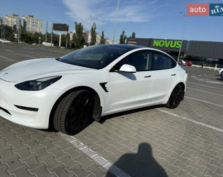 Белый Тесла Модель 3, объемом двигателя 0 л и пробегом 53 тыс. км за 22900 $, фото 3 на Automoto.ua