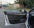 Белый Тесла Модель 3, объемом двигателя 0 л и пробегом 27 тыс. км за 11100 $, фото 11 на Automoto.ua