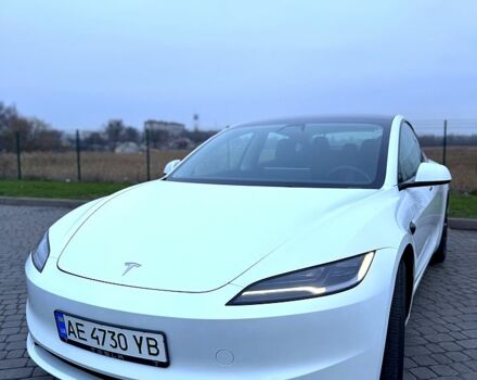 Белый Тесла Модель 3, объемом двигателя 0.33 л и пробегом 2 тыс. км за 32700 $, фото 8 на Automoto.ua