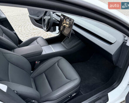 Білий Тесла Модель 3, об'ємом двигуна 0 л та пробігом 3 тис. км за 29900 $, фото 18 на Automoto.ua
