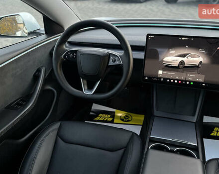 Белый Тесла Модель 3, объемом двигателя 0 л и пробегом 15 тыс. км за 32500 $, фото 9 на Automoto.ua