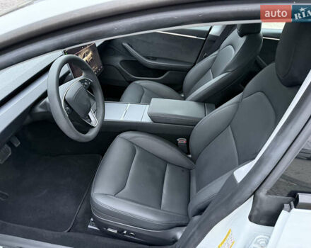 Білий Тесла Модель 3, об'ємом двигуна 0 л та пробігом 3 тис. км за 29900 $, фото 11 на Automoto.ua