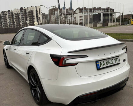 Белый Тесла Модель 3, объемом двигателя 0 л и пробегом 172 тыс. км за 38500 $, фото 3 на Automoto.ua