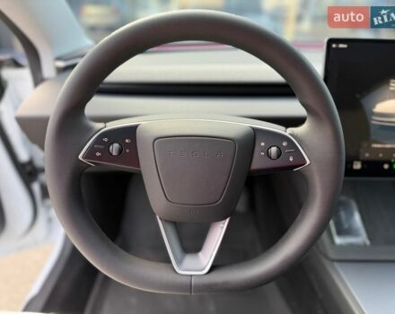 Белый Тесла Модель 3, объемом двигателя 0 л и пробегом 9 тыс. км за 32999 $, фото 14 на Automoto.ua