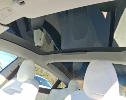 Білий Тесла Модель 3, об'ємом двигуна 0 л та пробігом 26 тис. км за 15000 $, фото 11 на Automoto.ua