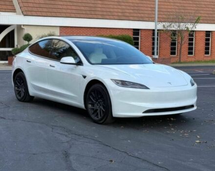 Белый Тесла Модель 3, объемом двигателя 0 л и пробегом 18 тыс. км за 8200 $, фото 2 на Automoto.ua