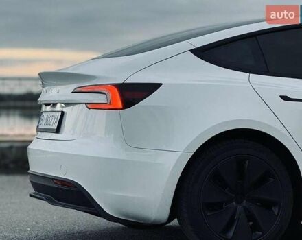 Белый Тесла Модель 3, объемом двигателя 0 л и пробегом 14 тыс. км за 27500 $, фото 24 на Automoto.ua