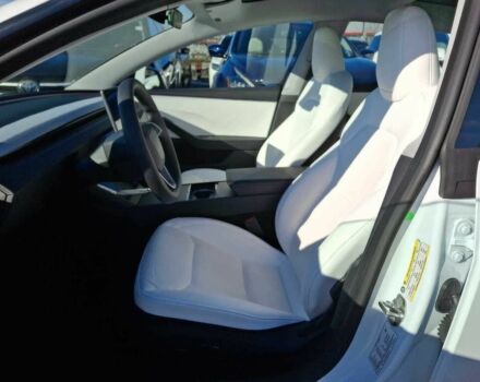 Білий Тесла Модель 3, об'ємом двигуна 0 л та пробігом 26 тис. км за 15000 $, фото 6 на Automoto.ua