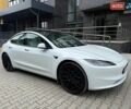 Белый Тесла Модель 3, объемом двигателя 0 л и пробегом 13 тыс. км за 29599 $, фото 1 на Automoto.ua