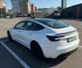 Білий Тесла Модель 3, об'ємом двигуна 0 л та пробігом 36 тис. км за 26999 $, фото 3 на Automoto.ua