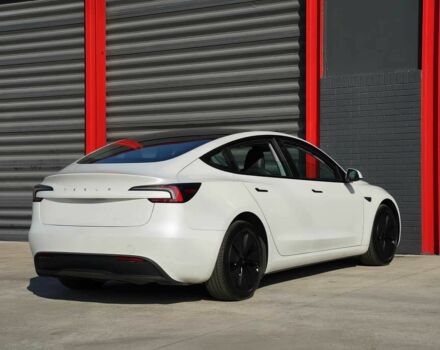 Белый Тесла Модель 3, объемом двигателя 0 л и пробегом 11 тыс. км за 16500 $, фото 6 на Automoto.ua