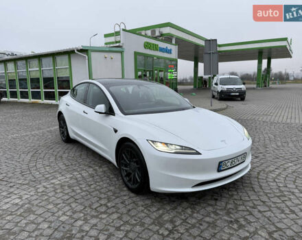 Білий Тесла Модель 3, об'ємом двигуна 0 л та пробігом 3 тис. км за 29900 $, фото 3 на Automoto.ua