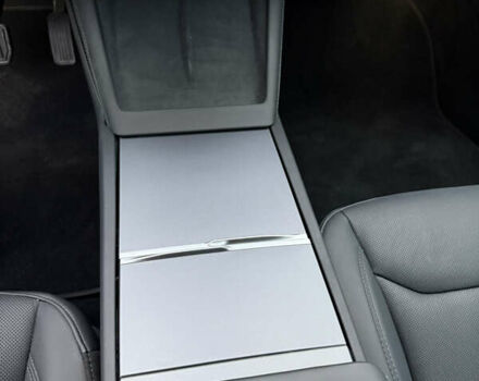 Білий Тесла Модель 3, об'ємом двигуна 0 л та пробігом 3 тис. км за 29900 $, фото 25 на Automoto.ua