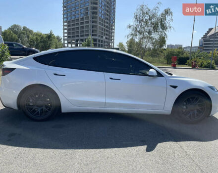 Белый Тесла Модель 3, объемом двигателя 0 л и пробегом 12 тыс. км за 27500 $, фото 6 на Automoto.ua
