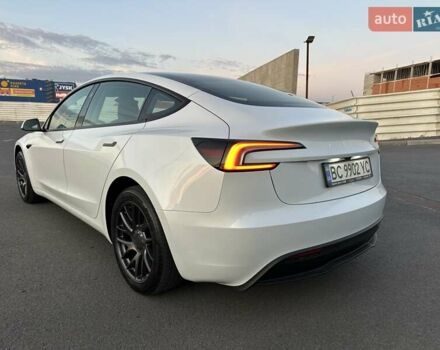 Белый Тесла Модель 3, объемом двигателя 0 л и пробегом 32 тыс. км за 27800 $, фото 10 на Automoto.ua
