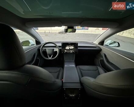 Белый Тесла Модель 3, объемом двигателя 0 л и пробегом 32 тыс. км за 27800 $, фото 13 на Automoto.ua
