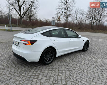 Білий Тесла Модель 3, об'ємом двигуна 0 л та пробігом 3 тис. км за 29900 $, фото 5 на Automoto.ua