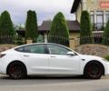 Білий Тесла Модель 3, об'ємом двигуна 0 л та пробігом 9 тис. км за 33700 $, фото 3 на Automoto.ua