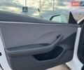Белый Тесла Модель 3, объемом двигателя 0 л и пробегом 12 тыс. км за 27000 $, фото 24 на Automoto.ua