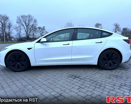 Белый Тесла Модель 3, объемом двигателя 0.33 л и пробегом 2 тыс. км за 32700 $, фото 6 на Automoto.ua