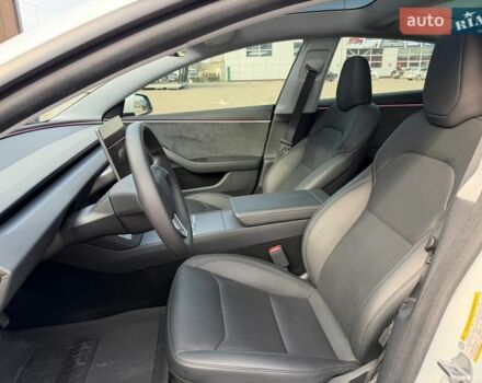 Белый Тесла Модель 3, объемом двигателя 0 л и пробегом 9 тыс. км за 32999 $, фото 11 на Automoto.ua