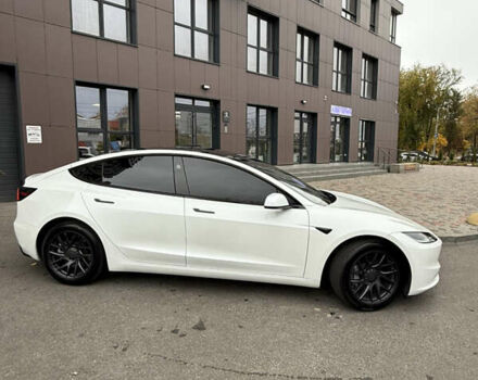 Тесла Модель 3 2024 в Днепре (Днепропетровске) на Automoto.ua Белый Тесла Модель 3, объемом двигателя 0 л и пробегом 13 тыс. км за 26500 $, фото 6 на Automoto.ua