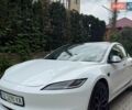 Белый Тесла Модель 3, объемом двигателя 0 л и пробегом 13 тыс. км за 28999 $, фото 2 на Automoto.ua